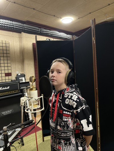 Быть героем