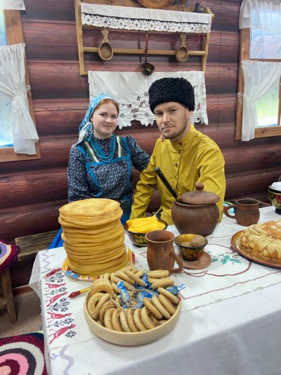 Анатолий и Мария Денежкины