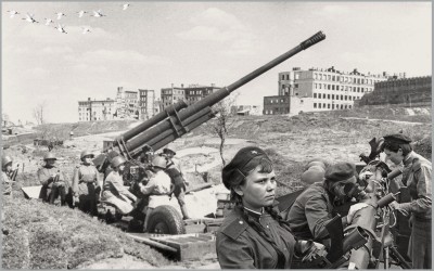 Зенитчицы