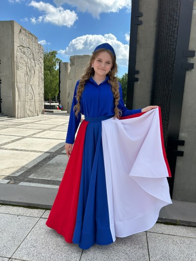 Комолова Александра