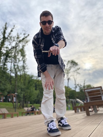 Дмитрий Садовников