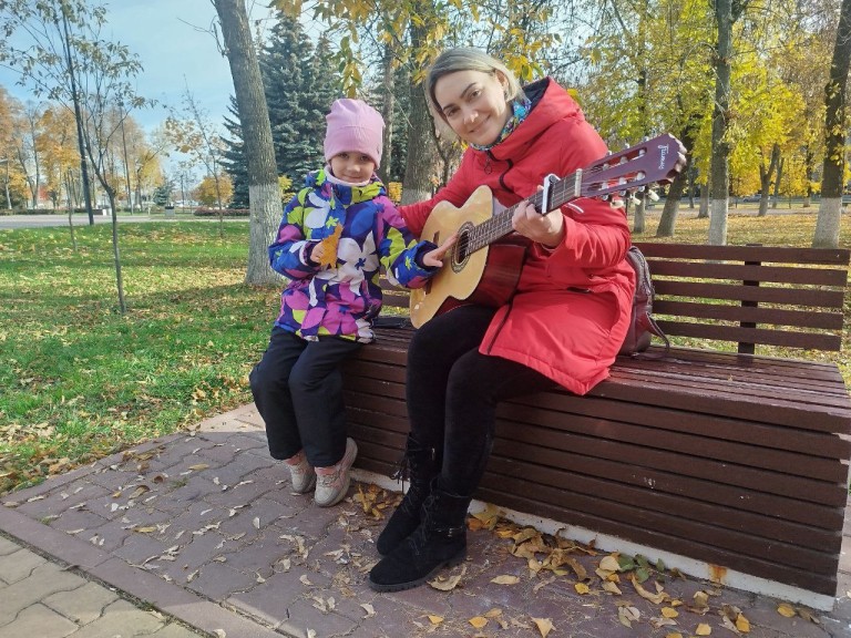 Песня "Первая снежинка" ( автор Е. Чупахина)