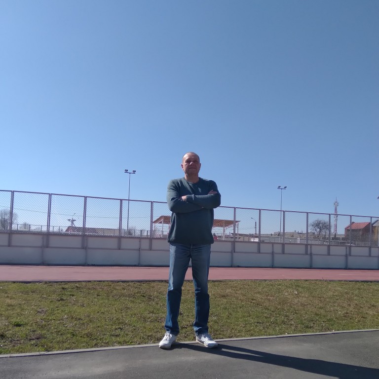 Лепестки увядших роз