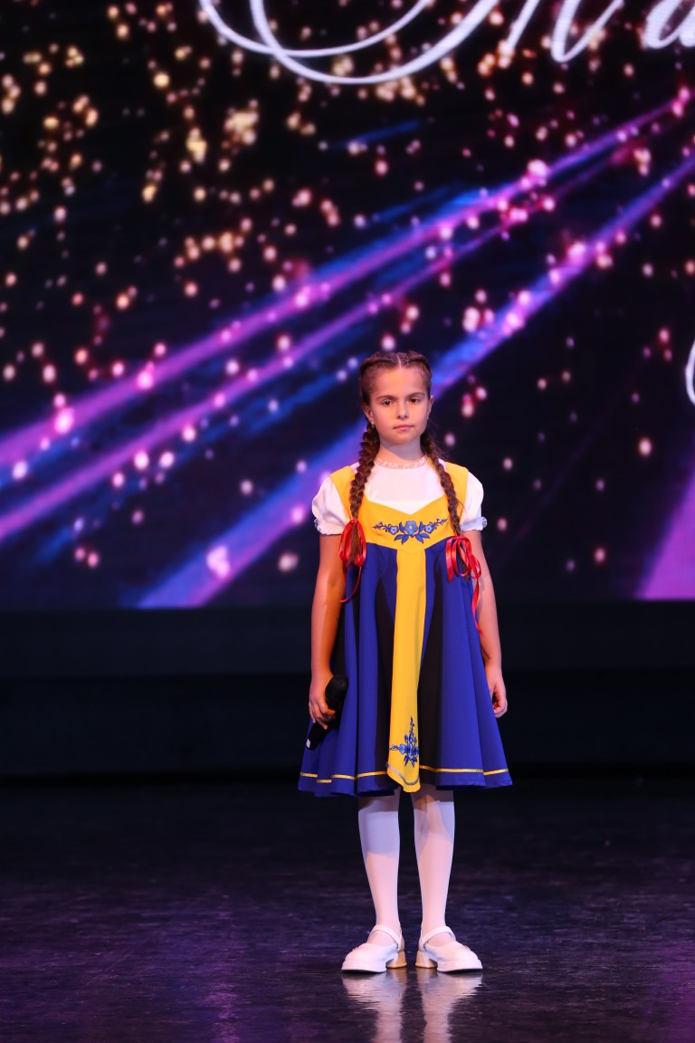 Ой, при лужку