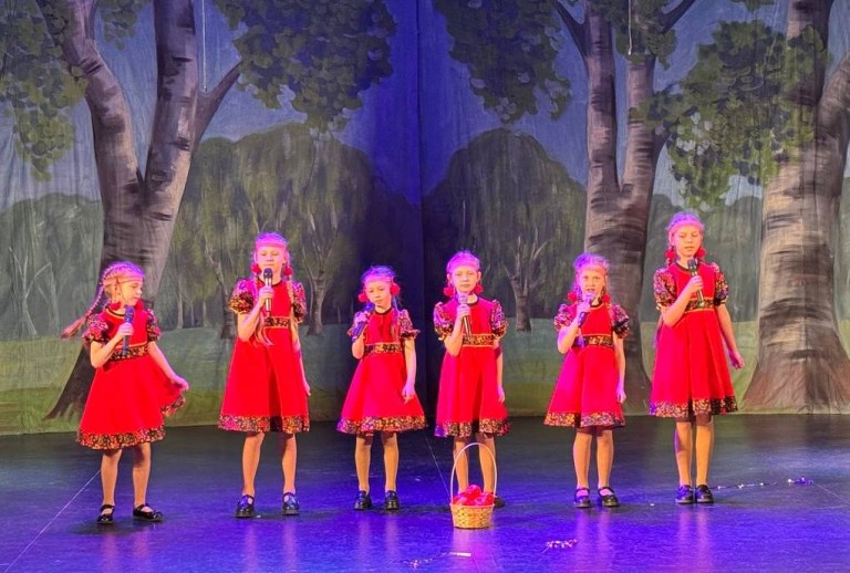 Яблочки русские