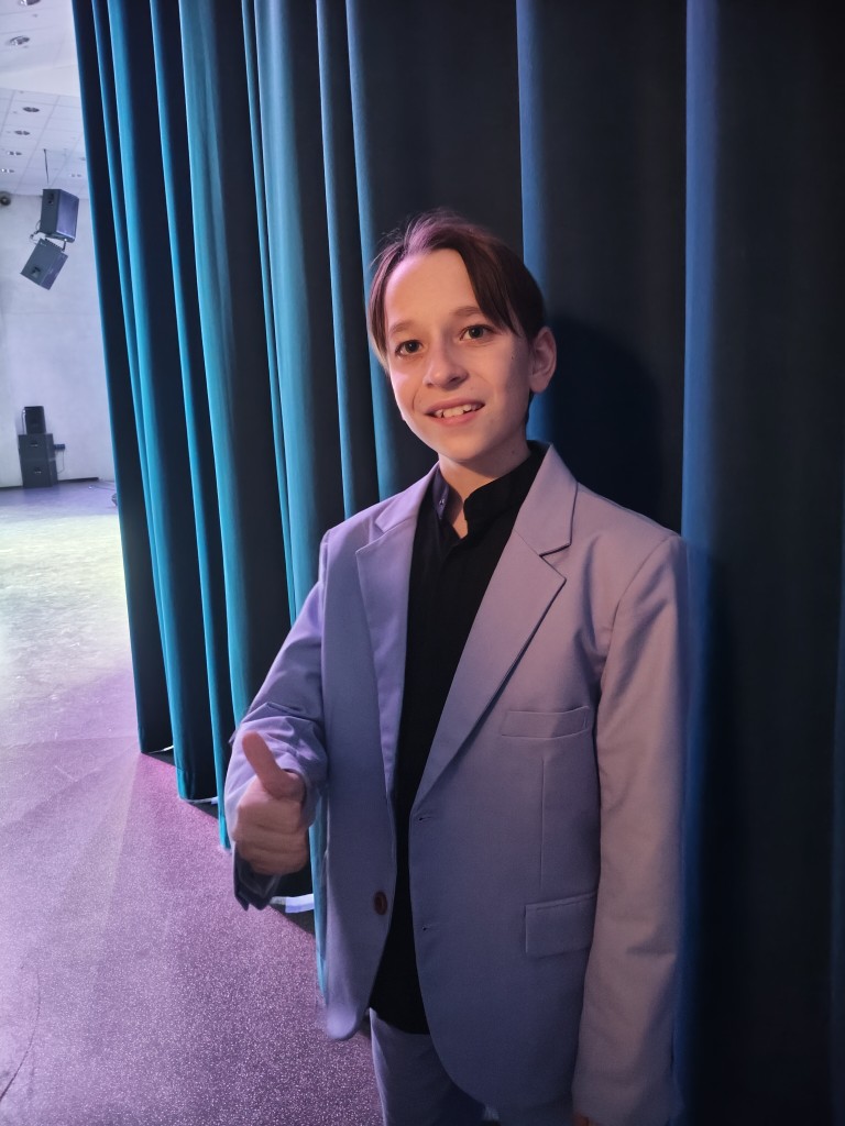 Моя любимая песня Девочка из фильма