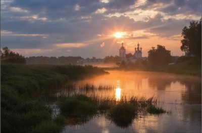 "Богу молиться, Русь "