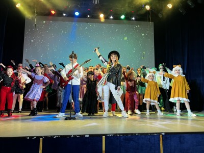 Расправим крылья, Россия!