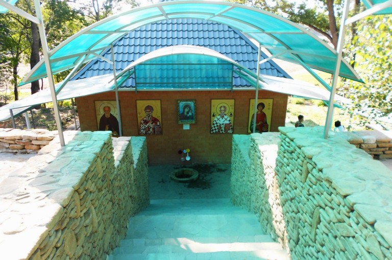 В монастырском лесу