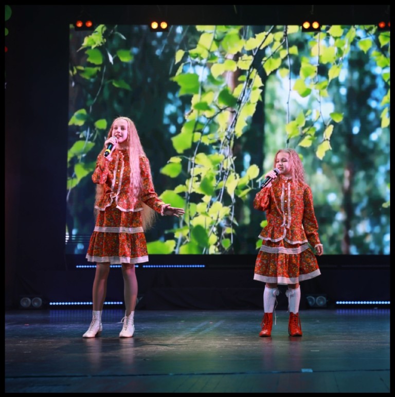 У моей России мамины глаза