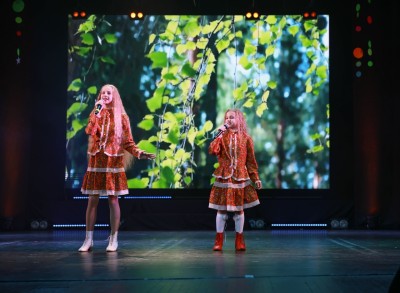 У моей России мамины глаза