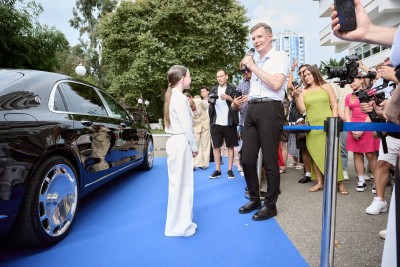 Два белых ангела