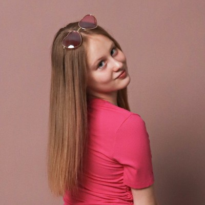 Александра Зеленова