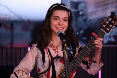 Алиса Сутормина