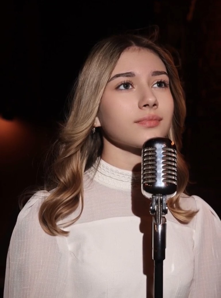 Поговори со мною мама