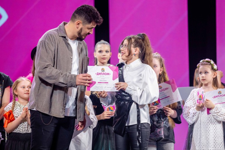 НЕБО СЛАВЯН исполняет Олимпия Рябченко