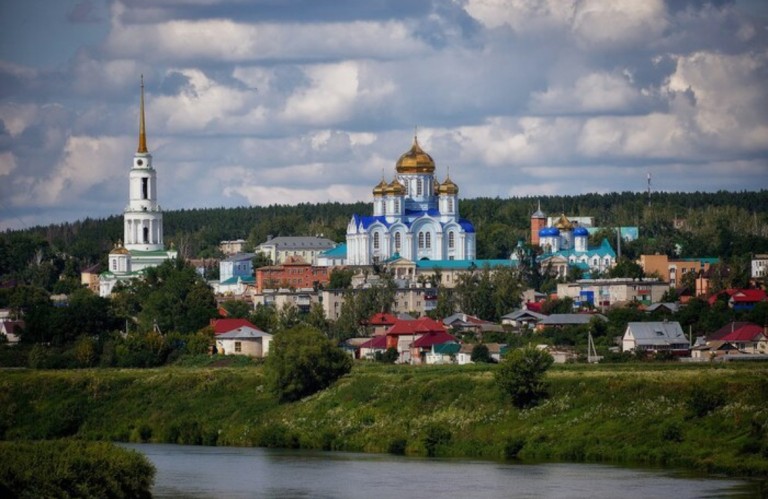 «Россия» слова и музыка Анны Петряшевой