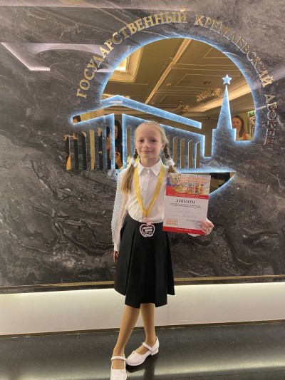 Пела песню мама мне