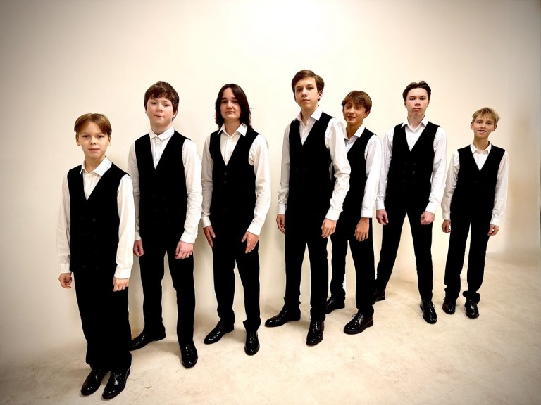 "Одна и навсегда"