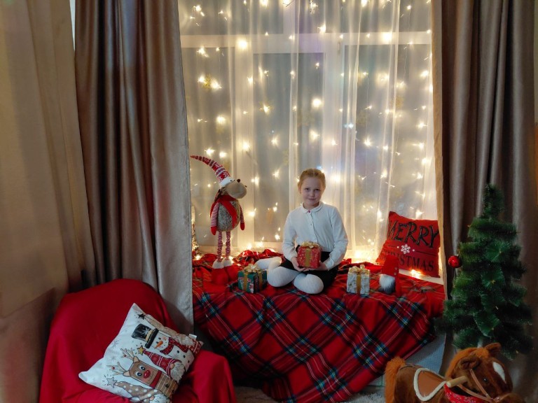 А я милого узнаю по походке