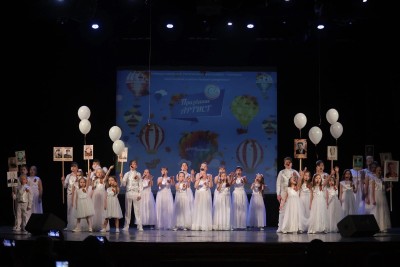 " БЕЛЫЕ ШАРИКИ"