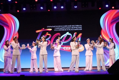 Красный конь