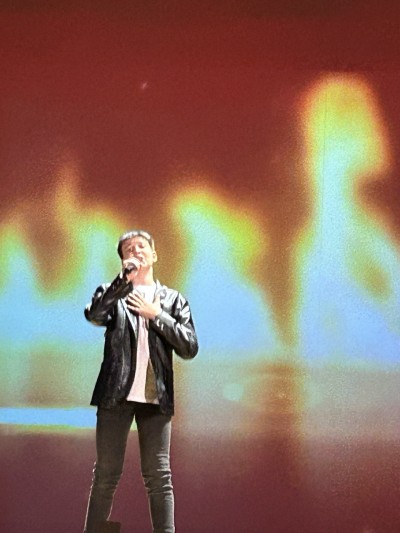 "Живой" в исполнении Захарова Михаила (Самара)