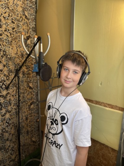 Песня "Родина Мать" в исполнении Захарова Михаила