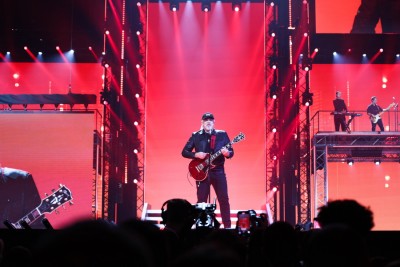 Чтоб мы с тобой ещё пожили