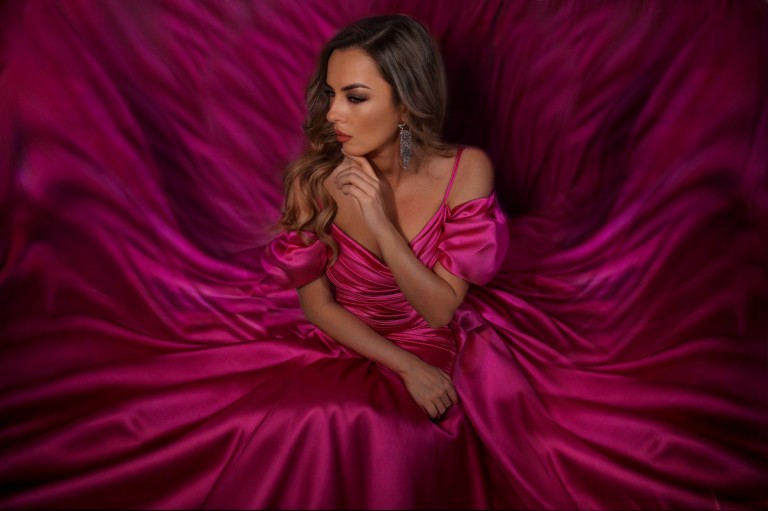 "Пока в нас живёт любовь"