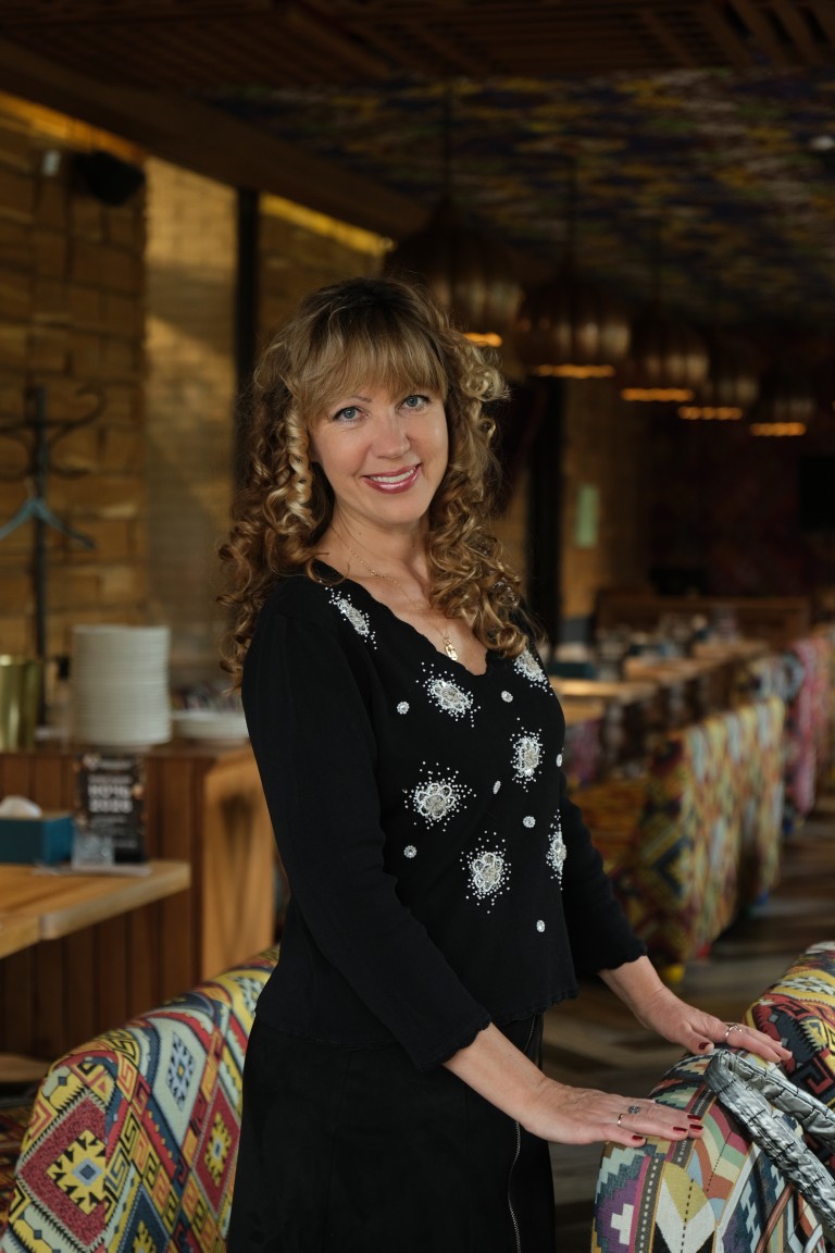 "ВЫШИВАЛЬЩИЦА"