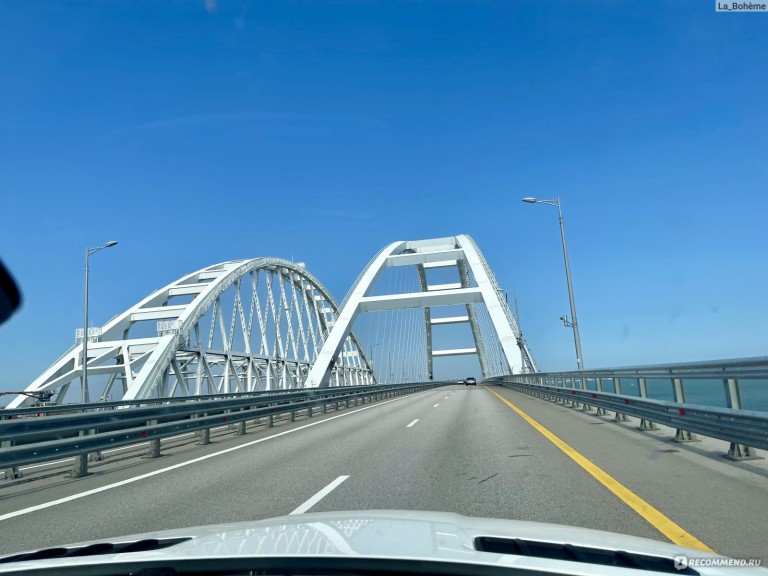 Несутся фуры...