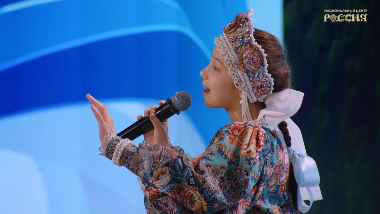 Течёт река Волга