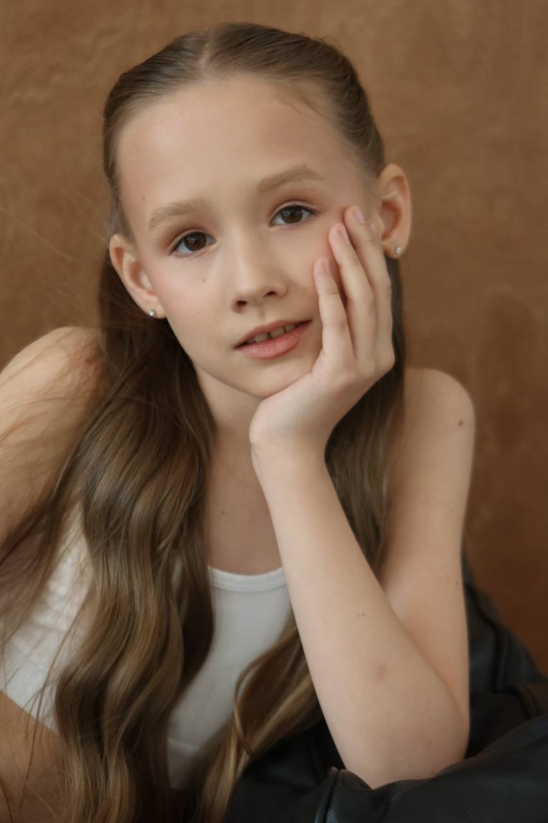 Печникова Алиса Алексеевна Кавер на песню Анны Волковой «Не забывайте»