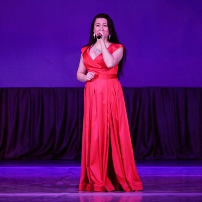 "Россия жива"