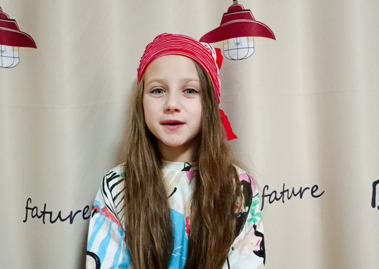 Город яркими цветами