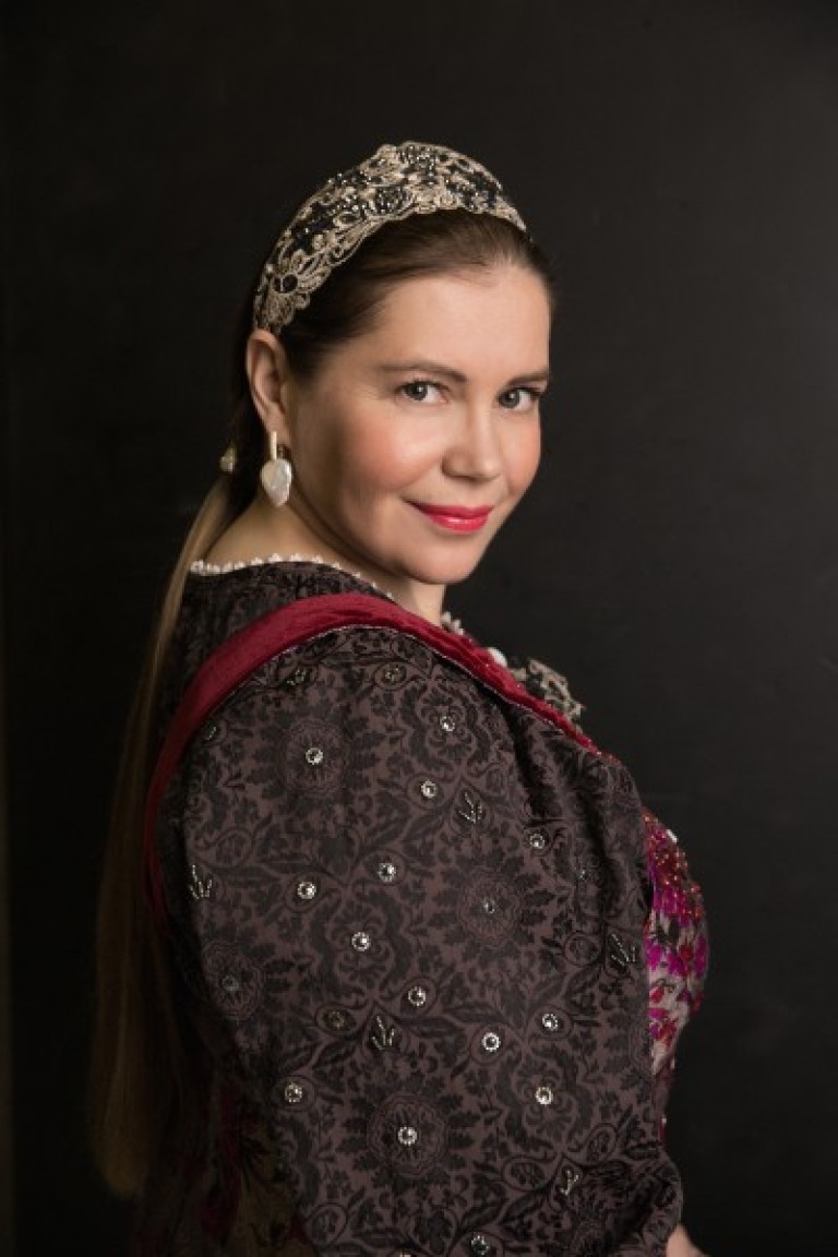 БЕЛА ЛОДОЧКА