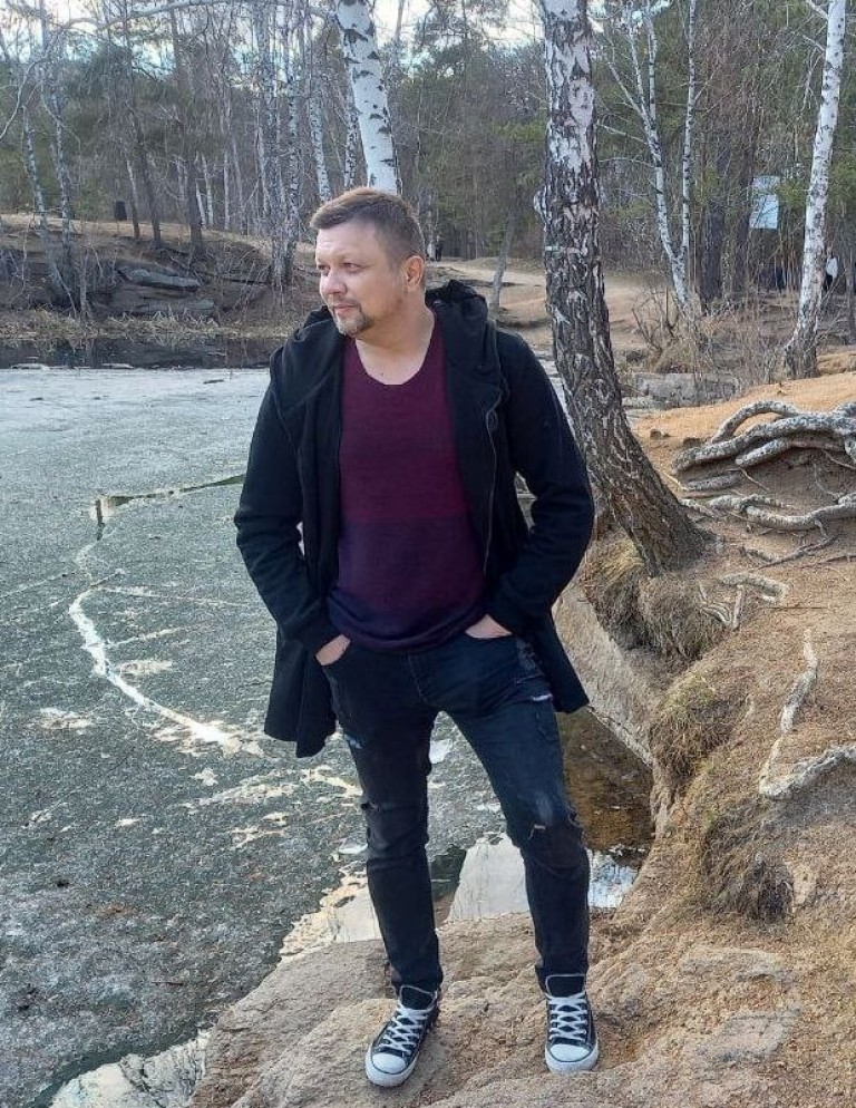 По улицам гуляет весна