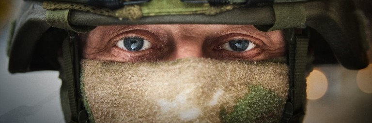 Спина к спине